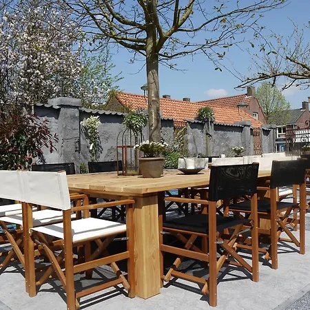 Hof Van 3*