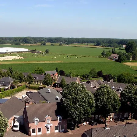 Hotel Hof Van